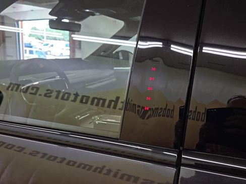 New 2025 Lincoln Navigator Reserve w/ Jet Appearance Package image 22