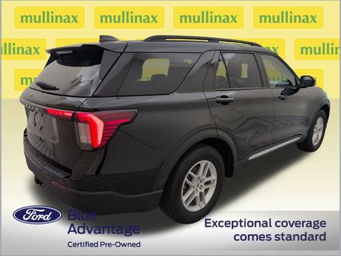 Used 2025 Ford Explorer Active image 4