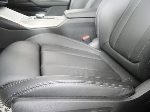 Used 2025 BMW 430i w/ Premium Package RWD image 9