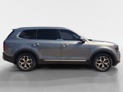 Used 2020 Kia Telluride EX FWD image 2