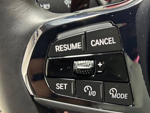 Used 2024 BMW XM AWD/4WD image 17