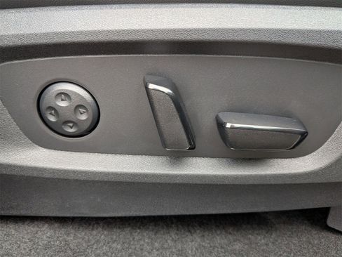 New 2026 INFINITI QX60 Luxe image 39