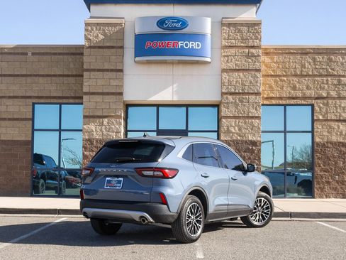 New 2026 Ford Escape SE image 6