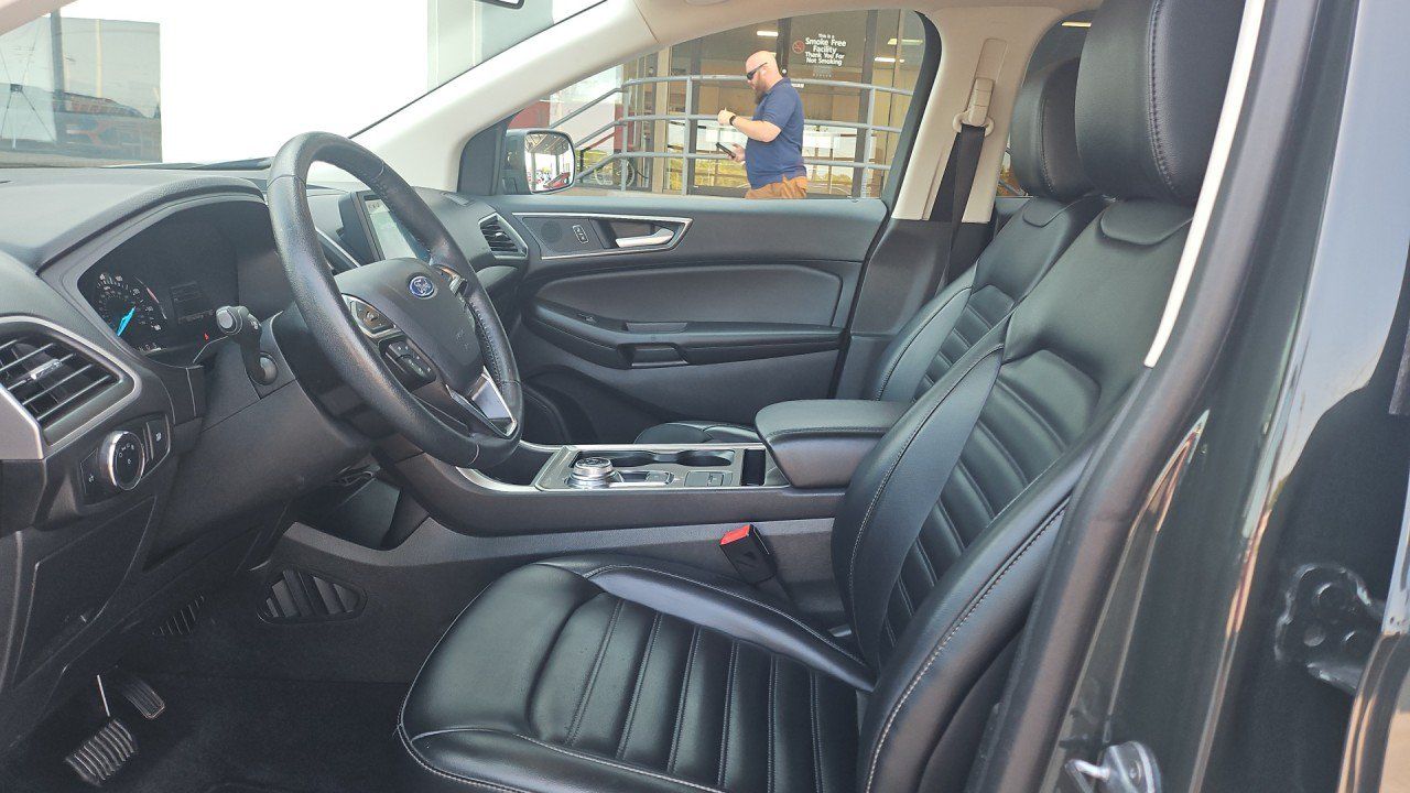 Used 2024 Ford Edge SEL AWD/4WD image 10