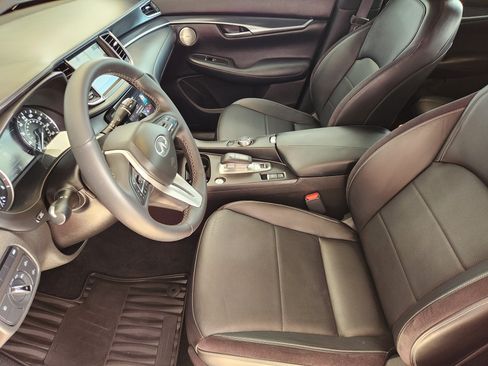 Used 2023 INFINITI QX50 Sport FWD image 14