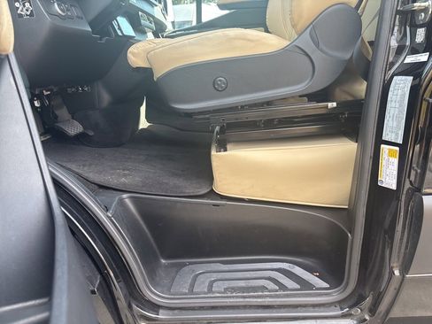 Used 2024 Mercedes-Benz Sprinter 3500 image 62