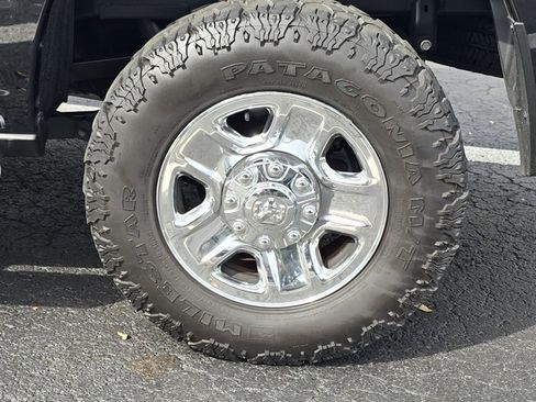 Used 2019 RAM 2500 Big Horn image 32