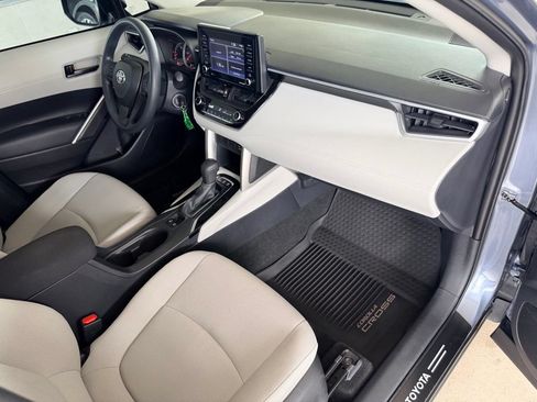 Used 2022 Toyota Corolla Cross L FWD image 35