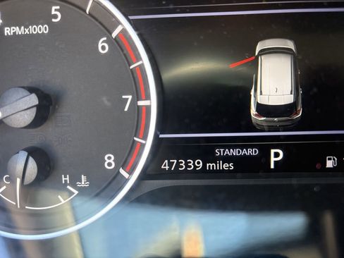 Used 2023 Nissan Rogue SV FWD image 10