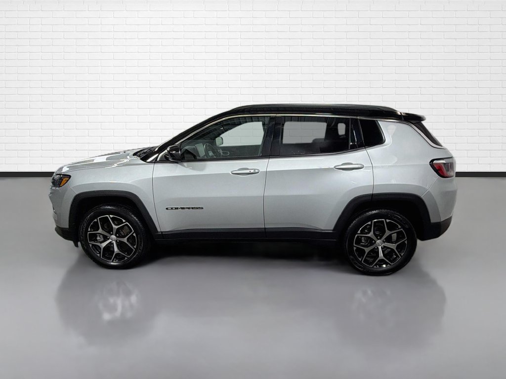 Used 2024 Jeep Compass Limited AWD/4WD image 6