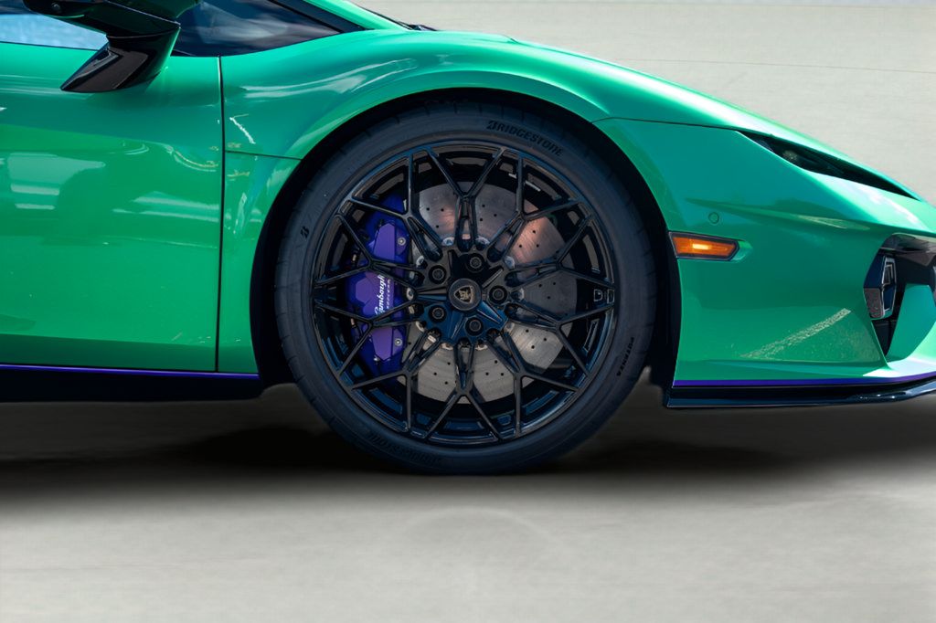 Used 2026 Lamborghini Temerario AWD/4WD image 23