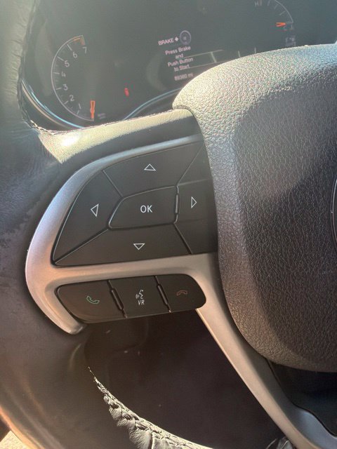 Used 2018 Jeep Grand Cherokee Limited AWD/4WD image 12