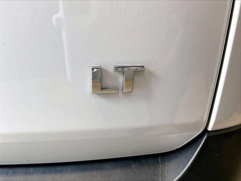 Used 2023 Chevrolet Traverse LT w/ LPO, Floor Liner Package AWD/4WD image 30