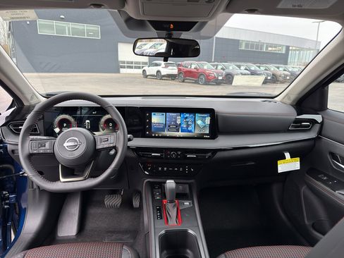 New 2026 Nissan Kicks SR image 28