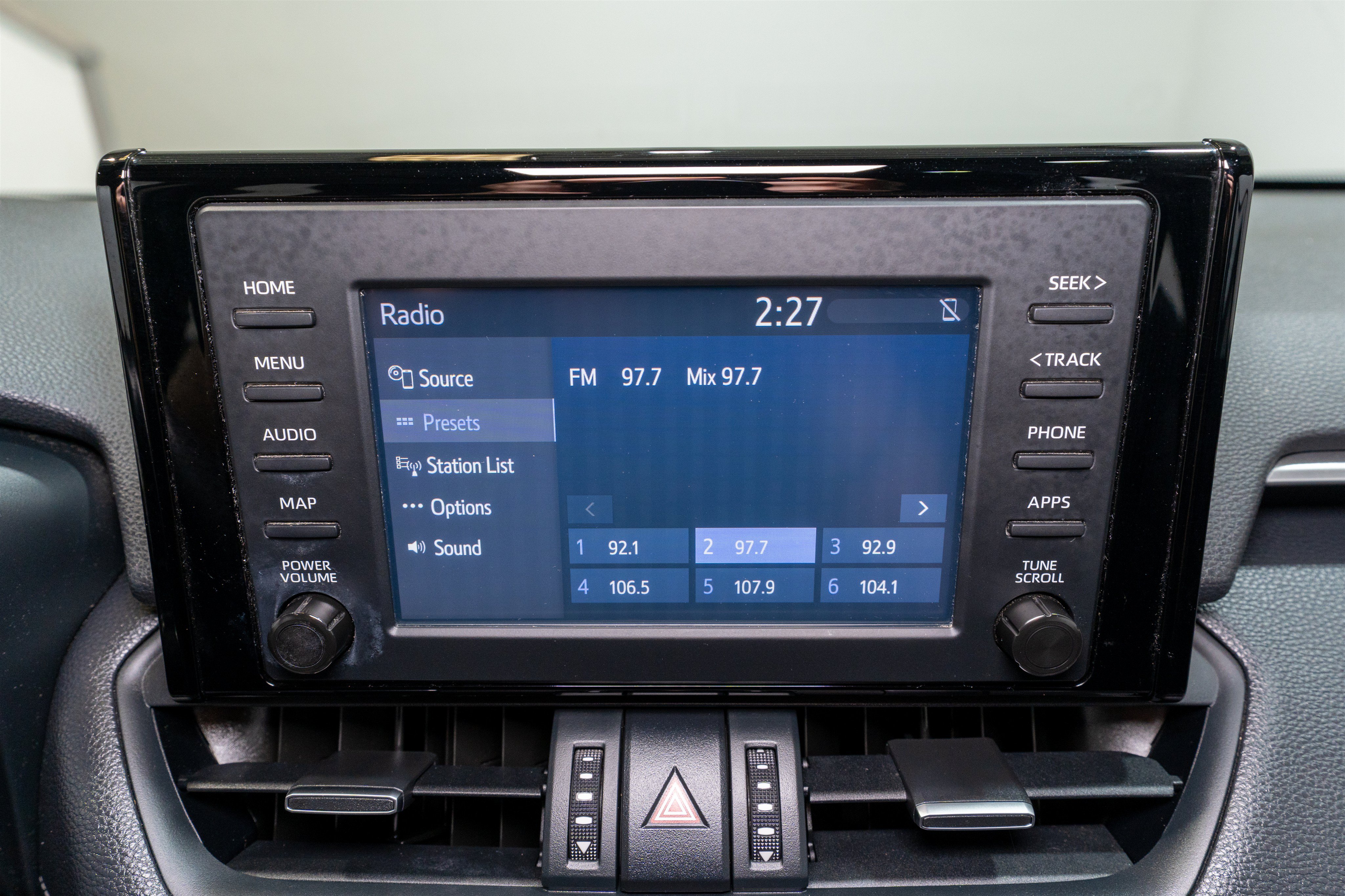 Used 2019 Toyota RAV4 XLE Premium FWD image 17