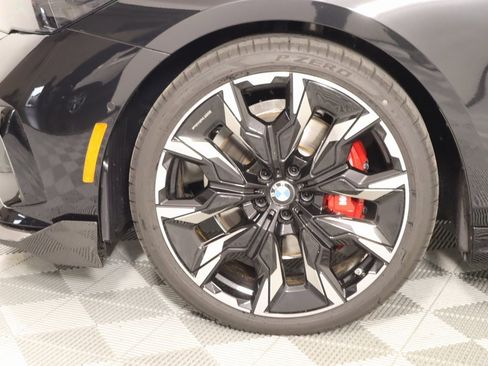 New 2025 BMW 530i xDrive w/ Executive Package image 19