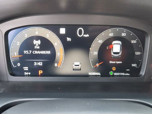 Certified 2025 Acura ADX A-Spec image 10