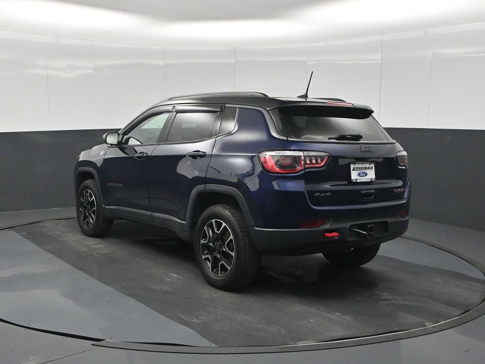 Used 2019 Jeep Compass Trailhawk w/ Popular Equipment Group AWD/4WD image 6