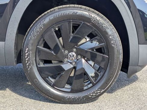 New 2026 Volkswagen Atlas SE FWD image 11