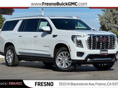New 2026 GMC Yukon XL Denali w/ Sun & Power Step Package