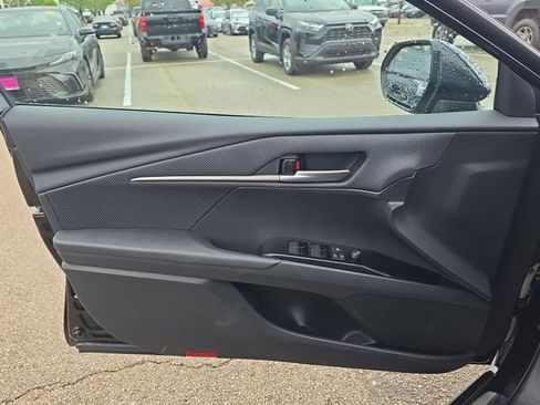 Used 2026 Toyota Camry SE w/ Convenience Package image 27