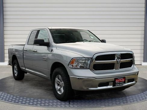 Used 2015 RAM 1500 Classic SLT w/ Luxury Group AWD/4WD image 1
