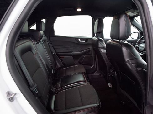 Used 2023 Ford Escape ST-Line FWD image 19