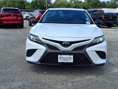 Used 2020 Toyota Camry SE FWD image 4