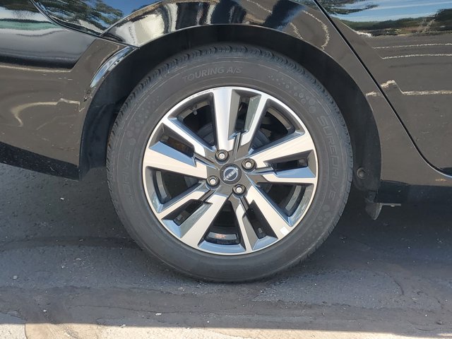 Certified 2024 Nissan Versa SV FWD image 28