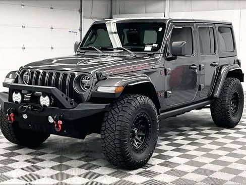 Used 2021 Jeep Wrangler Unlimited Rubicon w/ LED Lighting Group AWD/4WD image 11