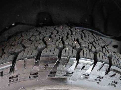 Used 2024 Ford Bronco Black Diamond image 28