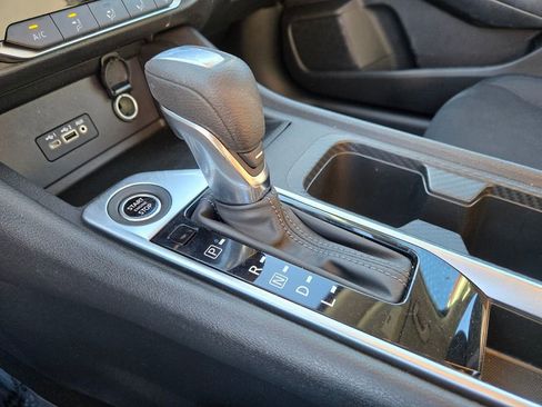 Used 2023 Nissan Sentra SV FWD image 25