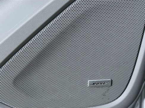 Used 2022 GMC Terrain SLT w/ Infotainment Package II image 18