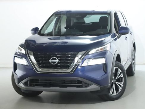 Certified 2023 Nissan Rogue SV AWD/4WD image 3