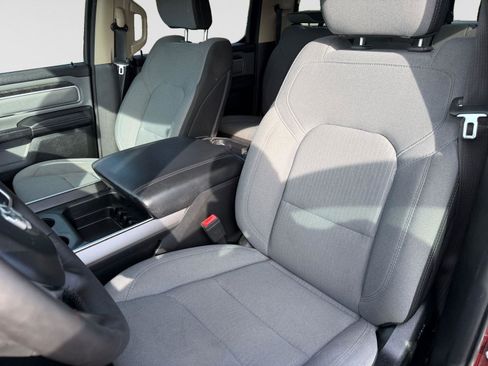 Used 2019 RAM 1500 Big Horn AWD/4WD image 40