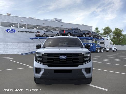 New 2026 Ford Expedition Active RWD image 6