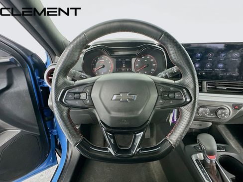 Used 2024 Chevrolet Trax RS FWD image 14