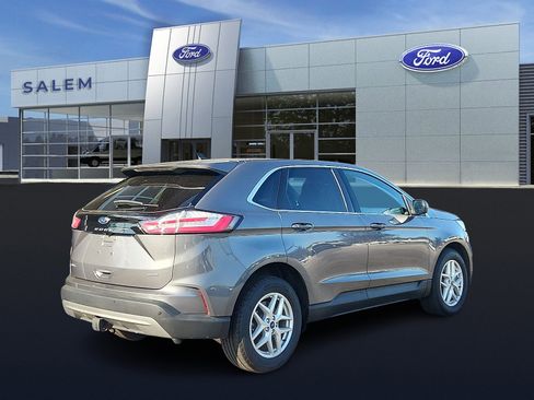 Certified 2022 Ford Edge SEL w/ Convenience Package image 4