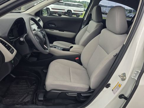 Used 2020 Honda HR-V LX image 13
