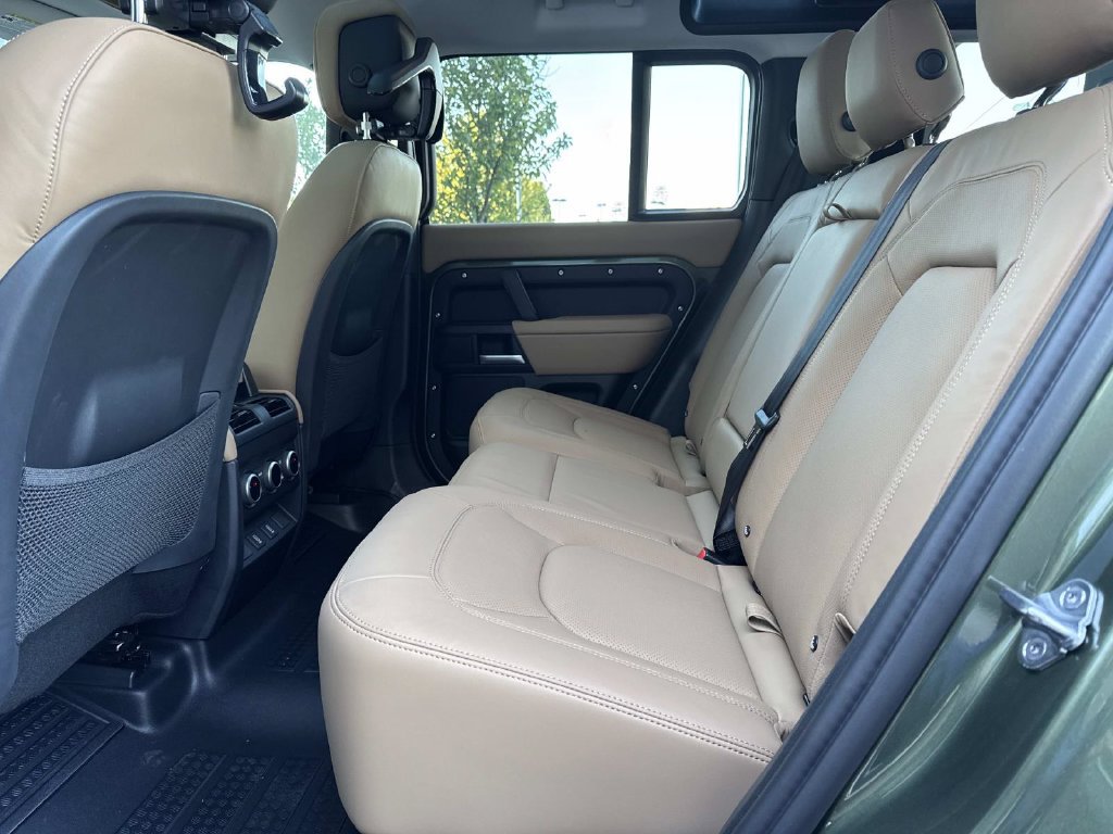 New 2026 Land Rover Defender 110 S AWD/4WD image 13