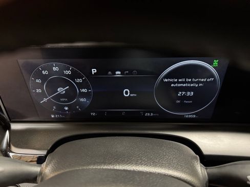 Certified 2024 Kia Seltos X-Line AWD/4WD image 16
