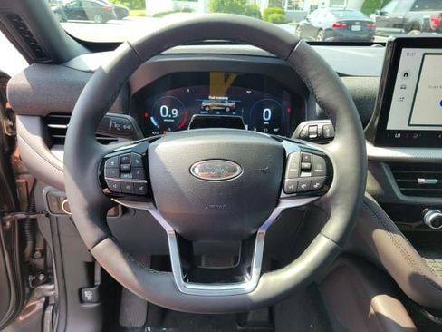 New 2025 Ford Explorer Platinum w/ LUX Leather Package image 28