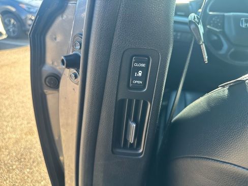 Used 2024 Honda Odyssey EX-L image 35