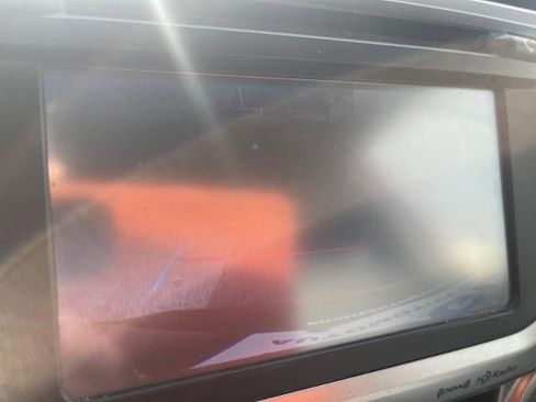 Used 2018 Toyota 4Runner SR5 Premium image 13