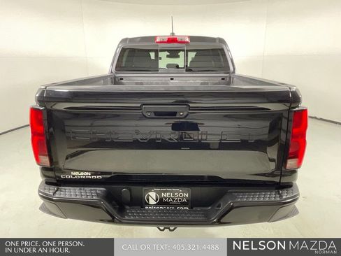 Used 2023 Chevrolet Colorado Z71 w/ Z71 Convenience Package 2 AWD/4WD image 7