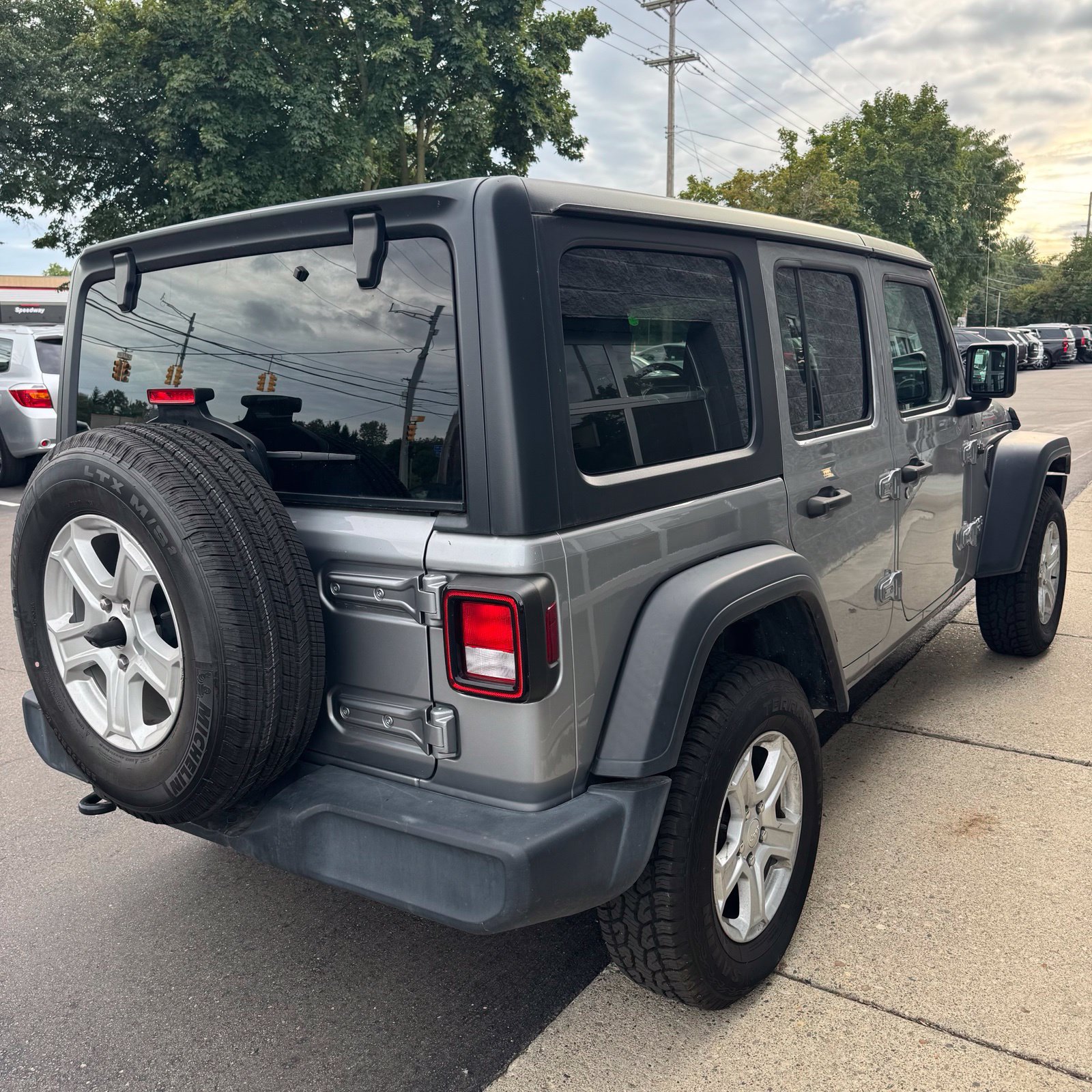 Used 2020 Jeep Wrangler Unlimited Sport S AWD/4WD image 7