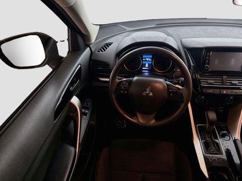 Used 2022 Mitsubishi Eclipse Cross ES FWD image 17