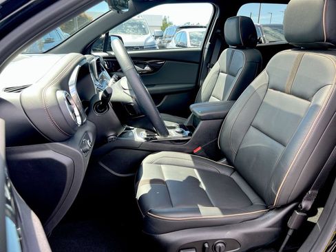 Used 2019 Chevrolet Blazer Premier w/ Sun and Wheels Package AWD/4WD image 17