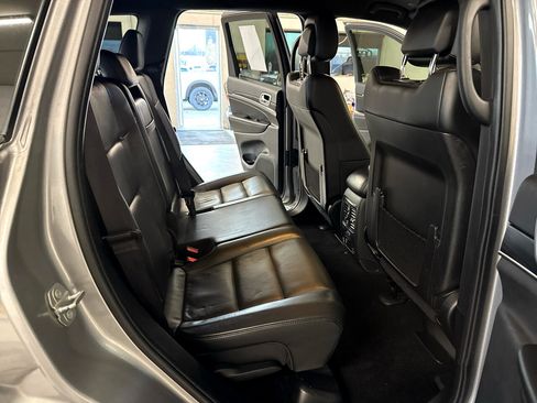 Used 2019 Jeep Grand Cherokee Limited image 41