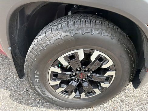 Used 2024 Nissan Frontier Pro-X w/ Technology Package RWD image 14